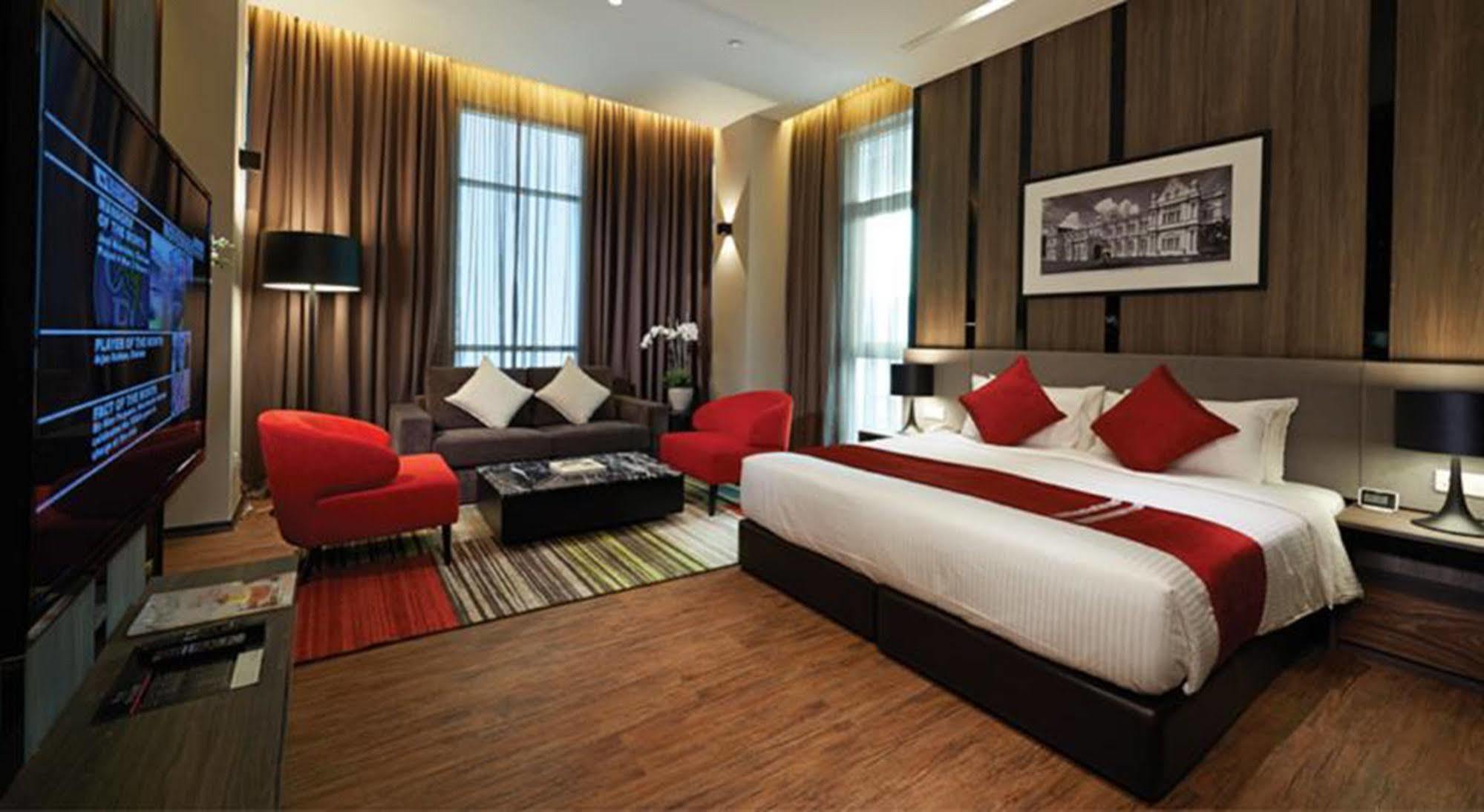Maritime Luxury Suites George Town Zewnętrze zdjęcie