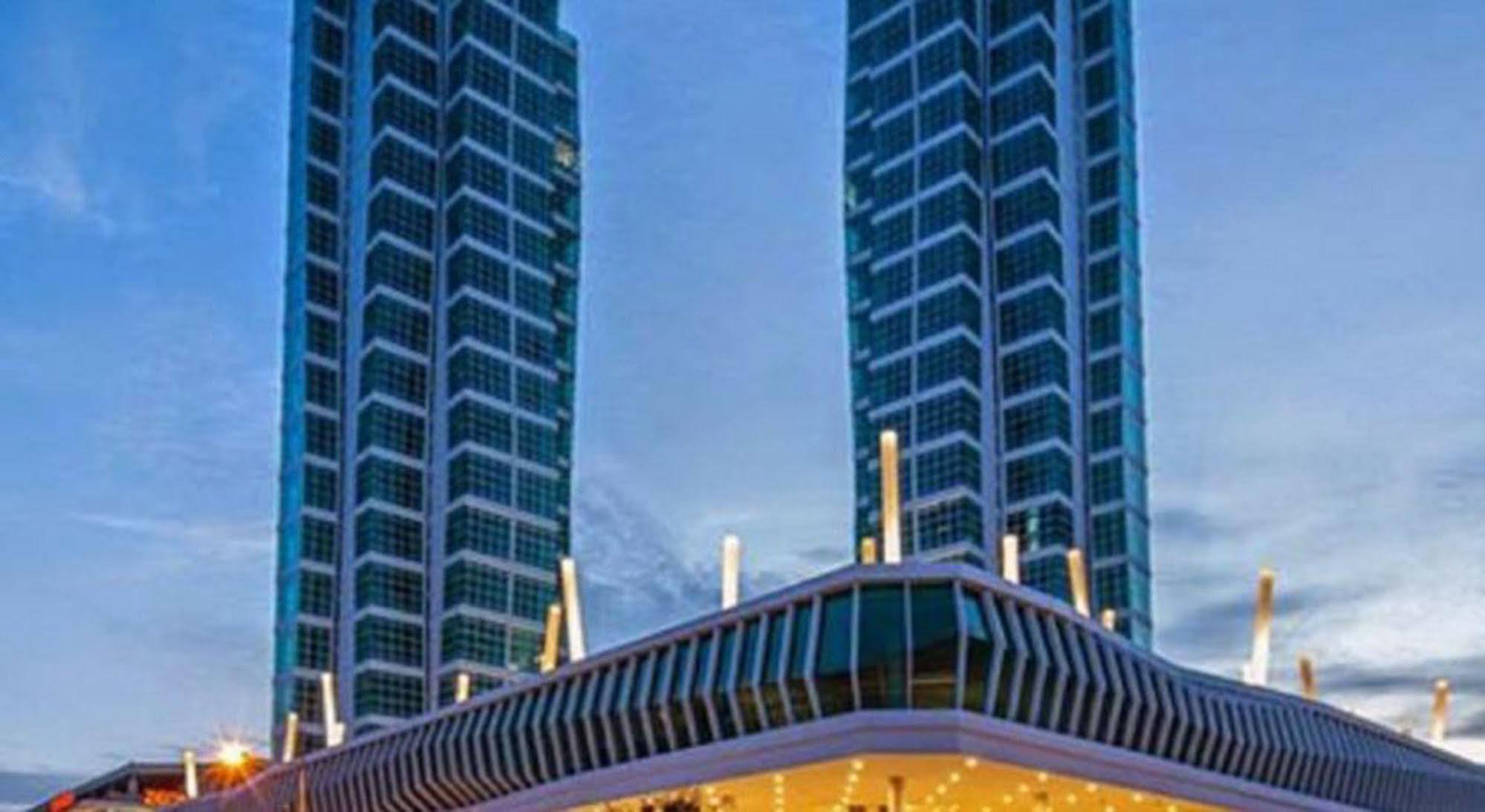 Maritime Luxury Suites George Town Zewnętrze zdjęcie